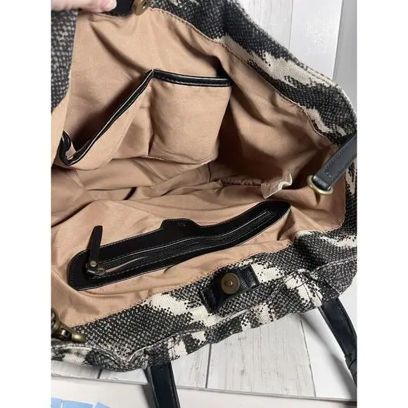 Lucky brand Shoulder Women Bag Zig Zag Zebra Canvas Pattern - Picture 7 of 7